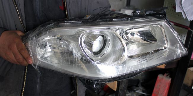 RENAULT SAFRANE MERCEKLİ FAR ORİJİNAL YEDEK PARÇA_057